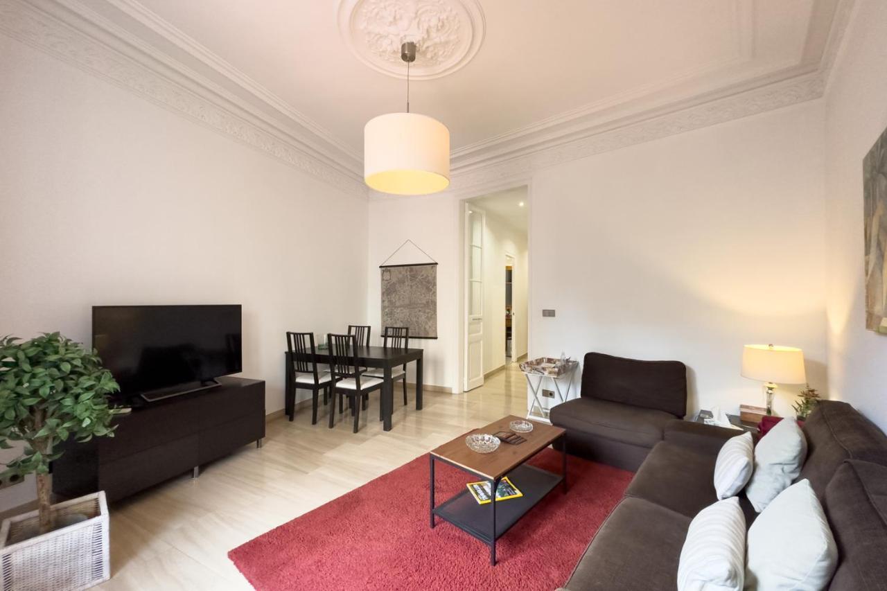 Aparteasy - Passeig De Gracia Apartment Barcelona Luaran gambar