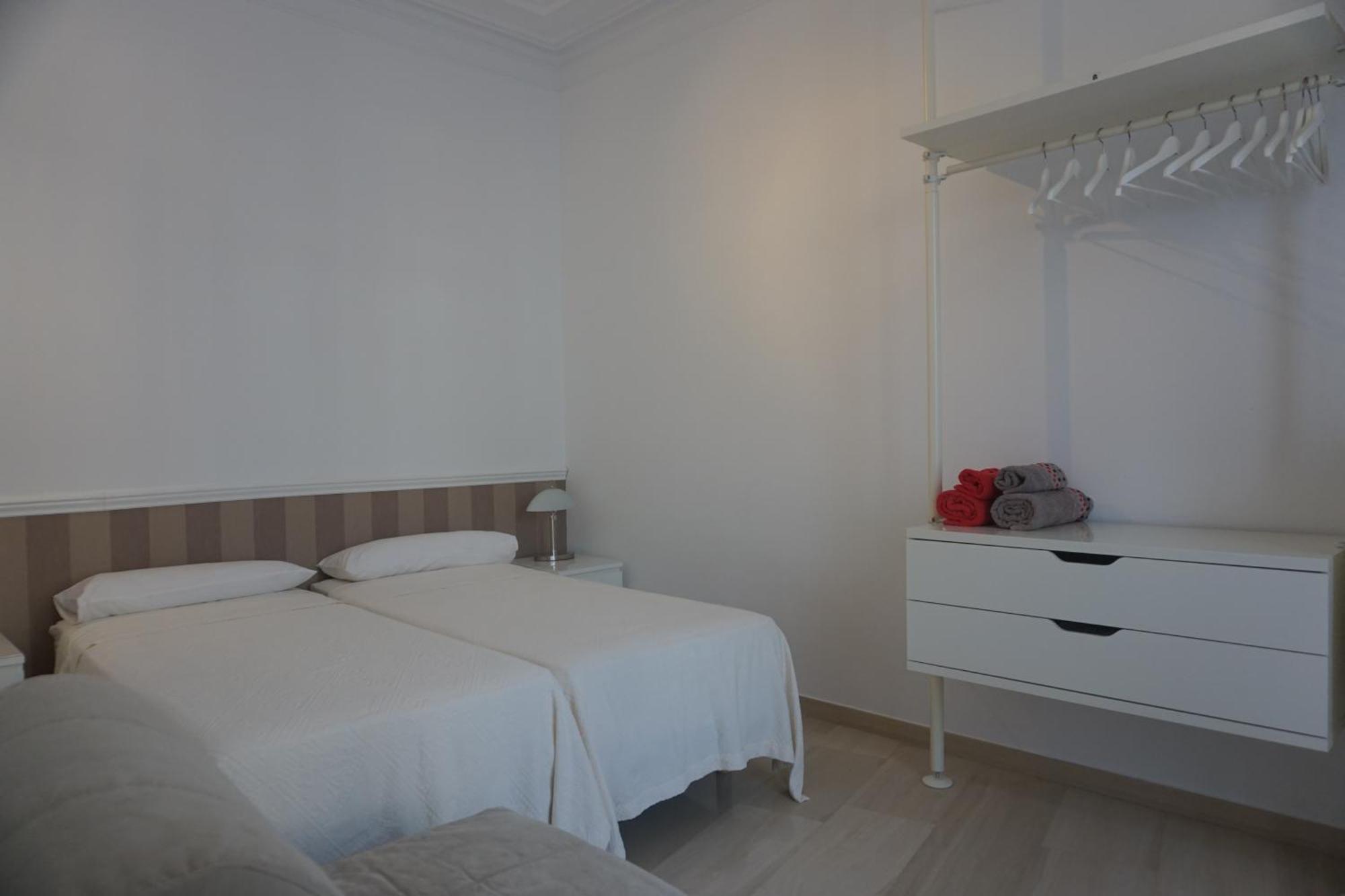 Aparteasy - Passeig De Gracia Apartment Barcelona Luaran gambar